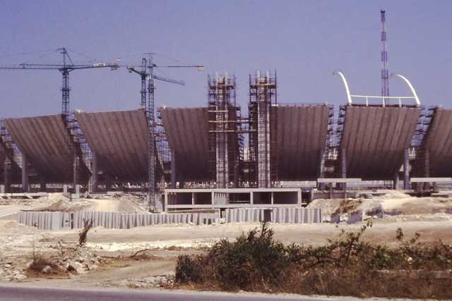 Bari, 35 anni fa: la storia e le foto inedite della costruzione dello stadio San Nicola